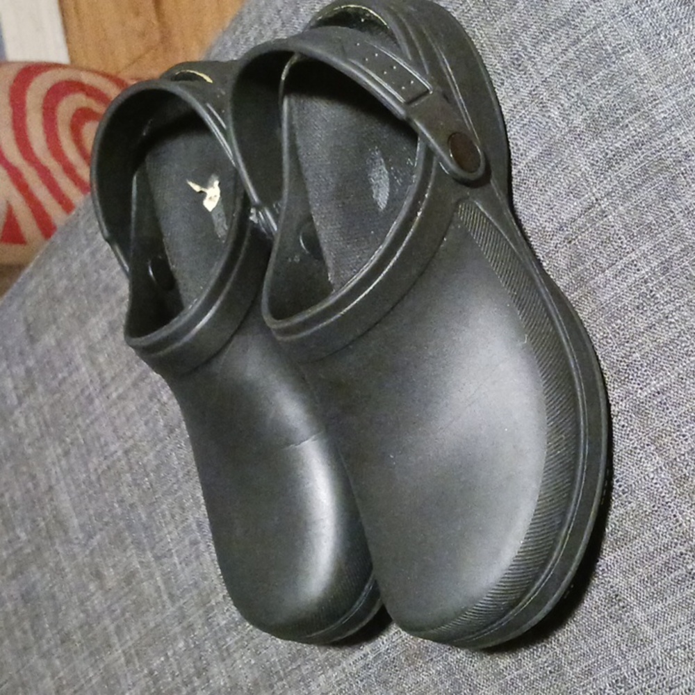Skechers black work shoes